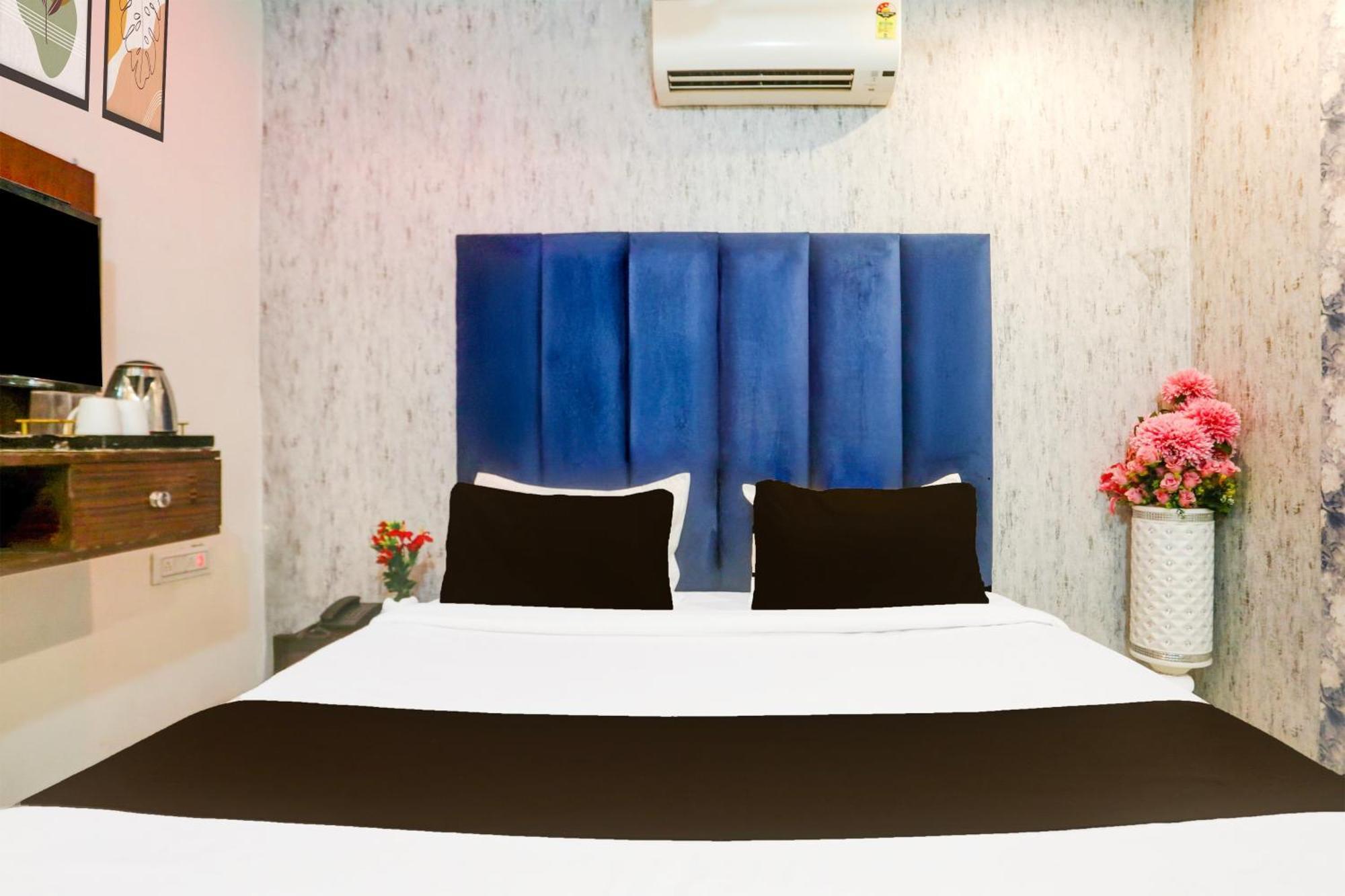 Super Collection O Roop Vihar Rohtak Formerly Hotel Maha Extérieur photo
